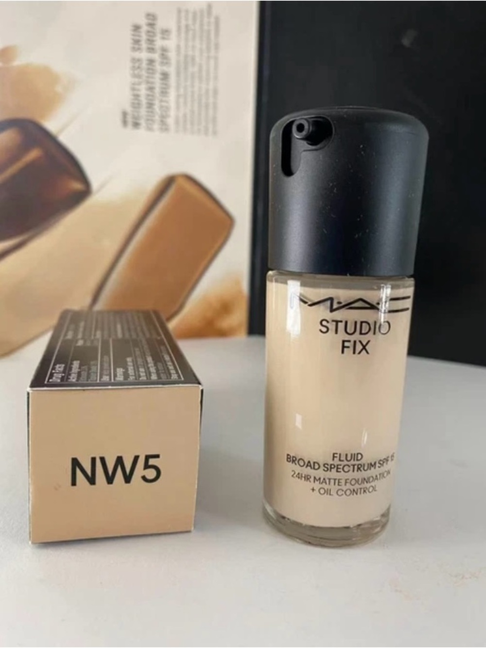 NW5～ MAC Studio Fix Fluid Broad Spectrum 24HR Matte Foundation, SPF 15, 1OZ
